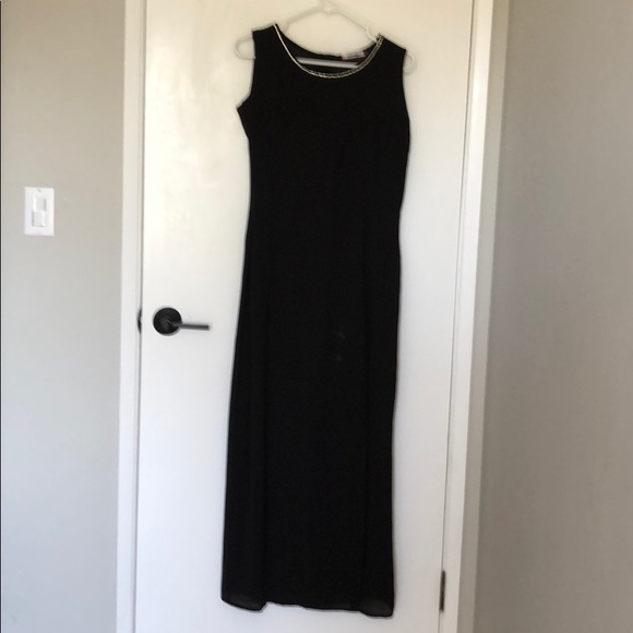 Indian kurta full length with skirt. - Picture 8 of 8